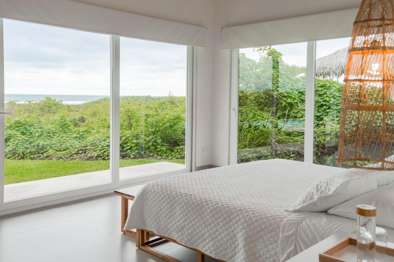 Tanusas Retreat & Spa Puerto Cayo Eksteriør billede