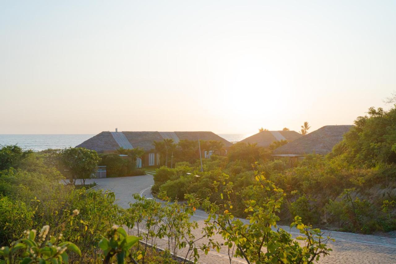 Tanusas Retreat & Spa Puerto Cayo Eksteriør billede