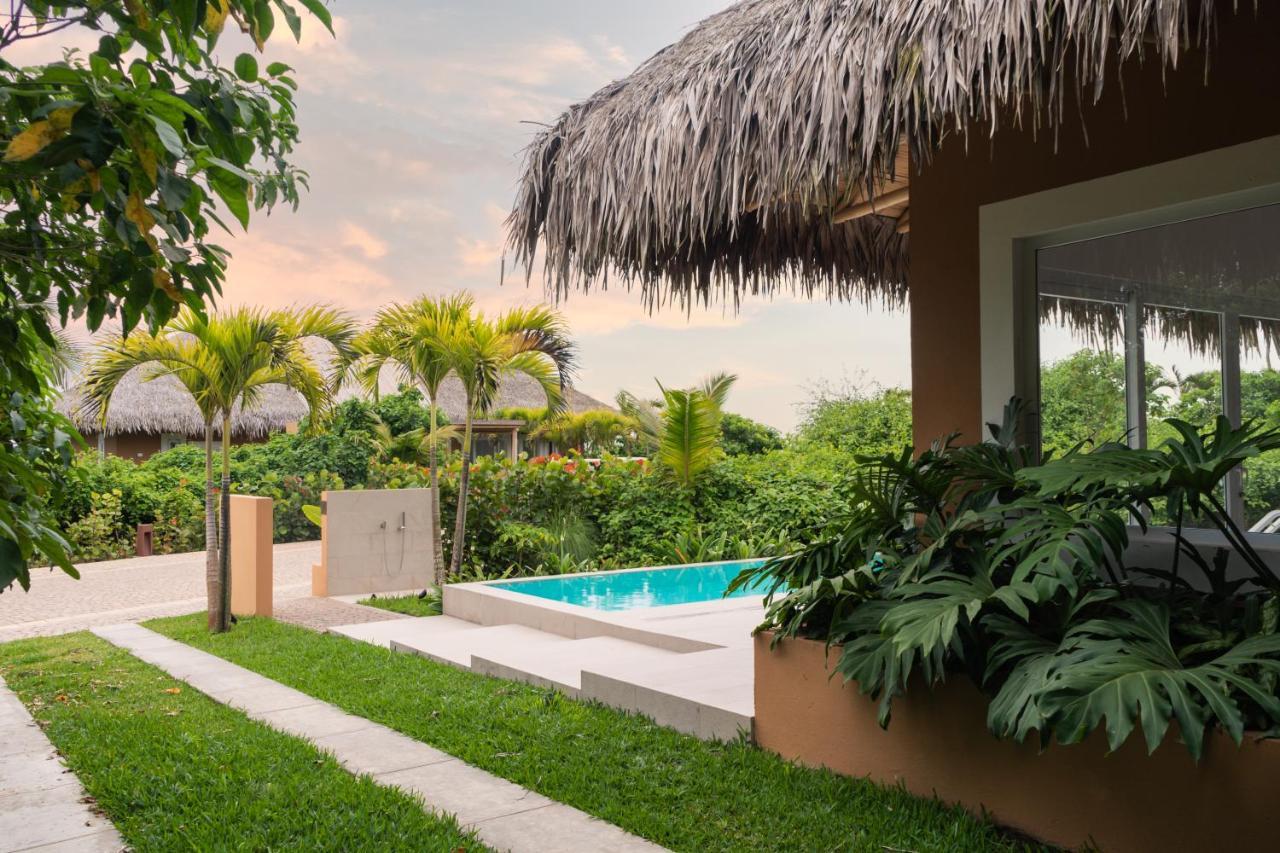 Tanusas Retreat & Spa Puerto Cayo Eksteriør billede
